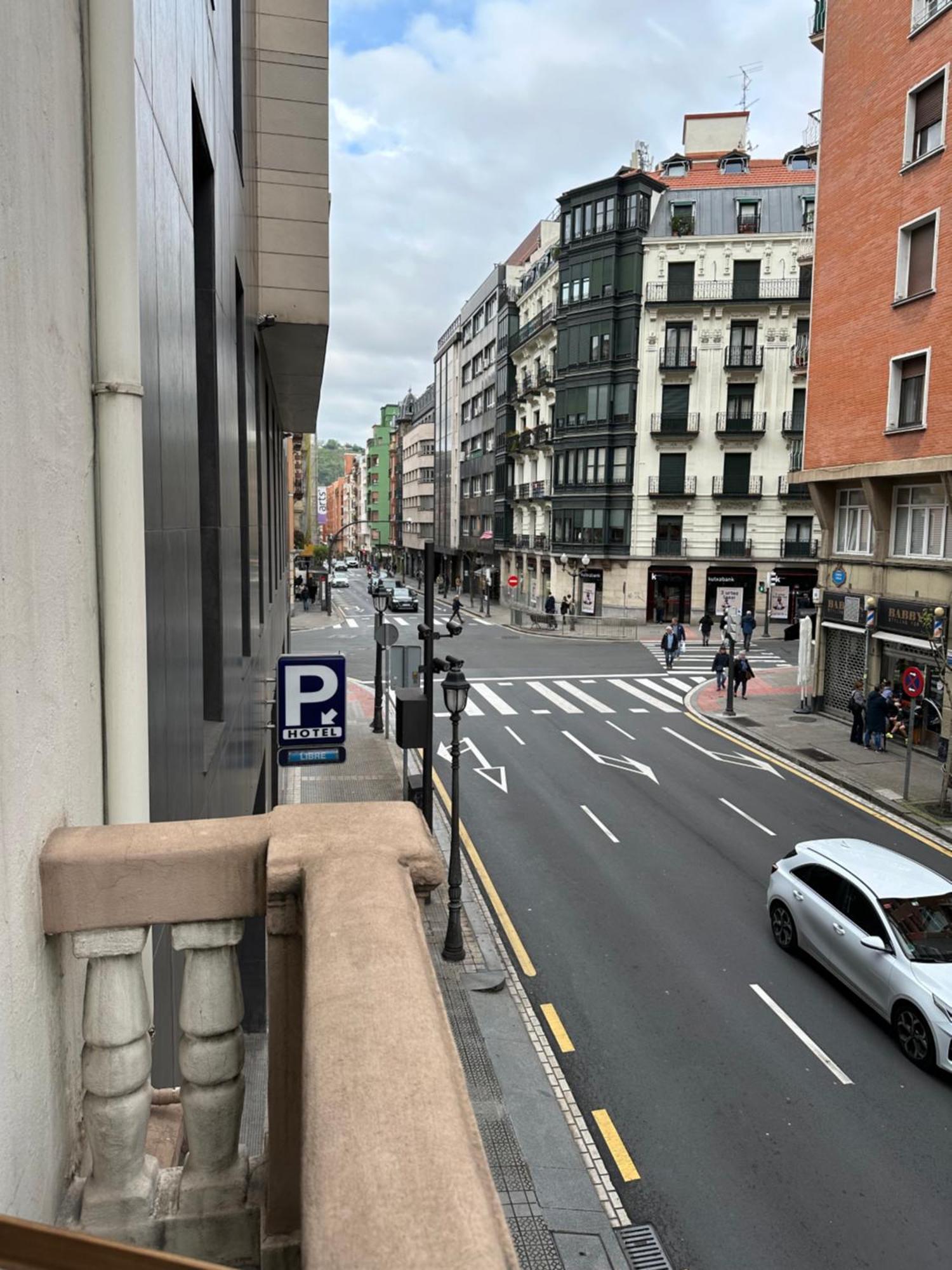 Bilbao Premium With Parking By Aston Rentals Екстериор снимка